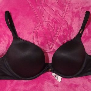 Victoria Secret Body by Victoria Push Up Bra Size 36B NWT